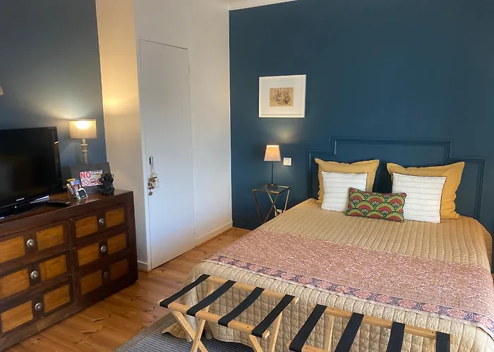 拉穆莱尼尔住宿加早餐旅馆 住宿加早餐酒店 3*